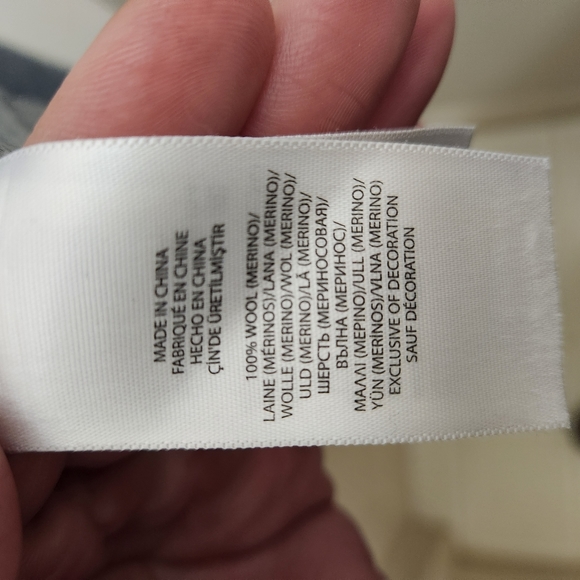 Polo Ralph Lauren V-neck sweater - Picture 6 of 6